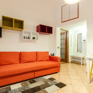  Apartment Cozy Flat - Porta Romana - Duomo Italy